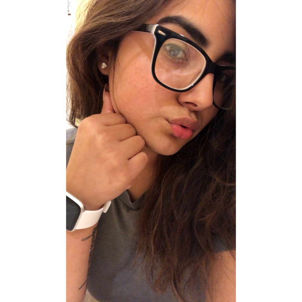 Meet your Posher, Jasmin